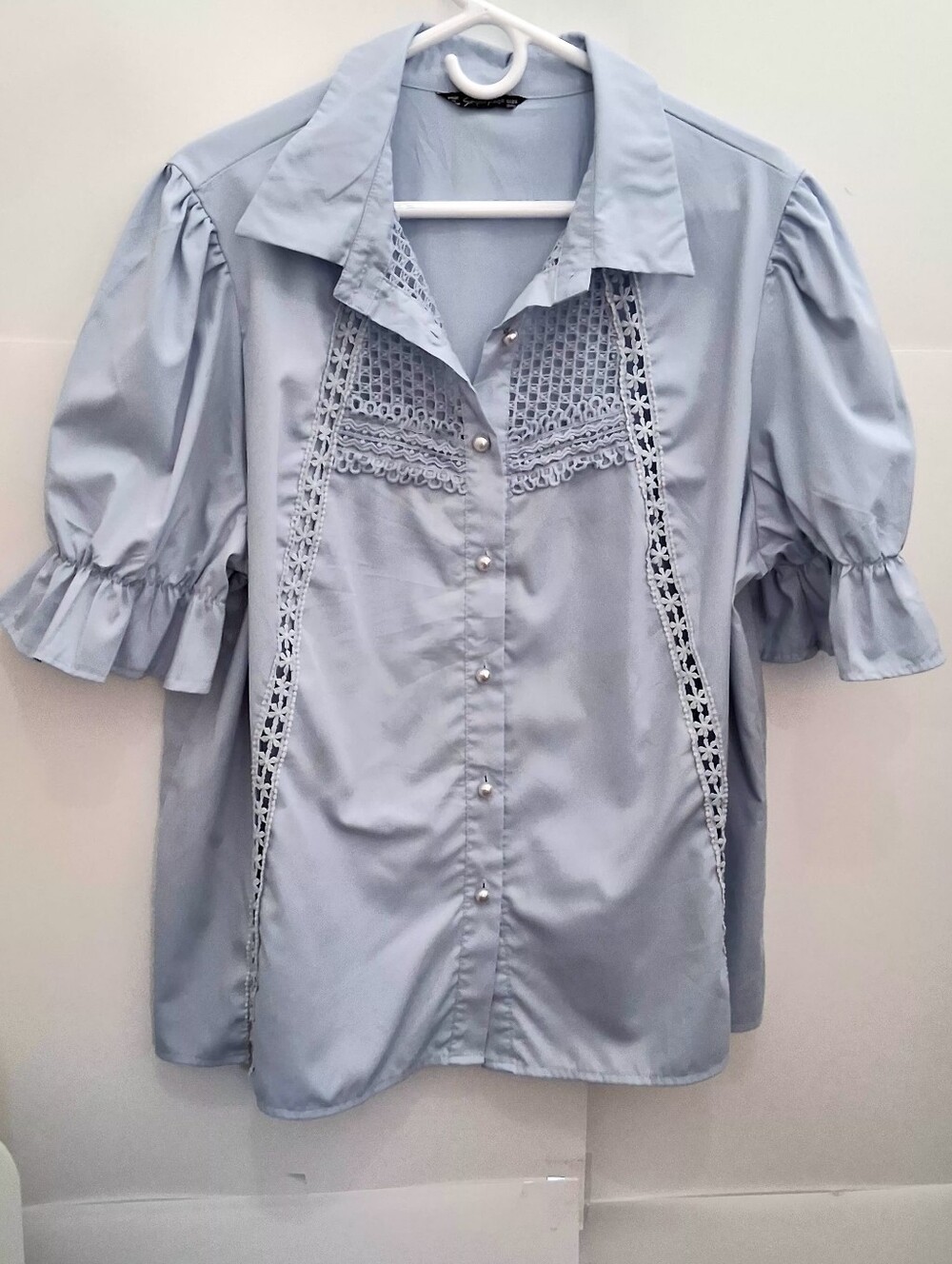 Simplee PLUS Apparel Sky Blue Lace-Trim Button Down Blouse Size 3X Fit 2X